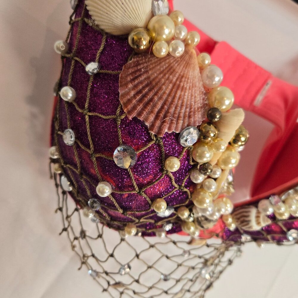 Handmade Mermaid-Style Bra – One-of-a-Kind Costume Piece Perfect for Halloween - Picture 4 of 5